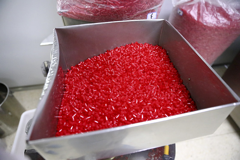 What are the characteristics of soft capsules?